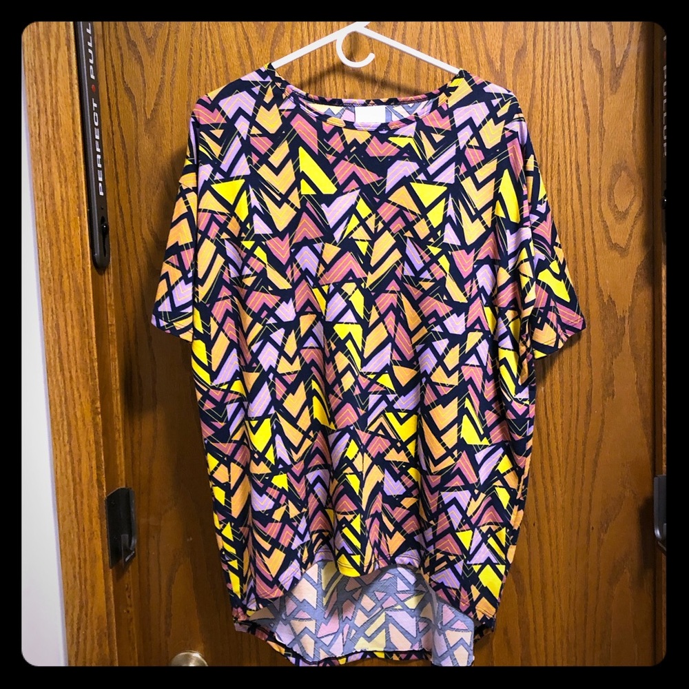 Lularoe “Irma” Geometric Pattern Shirt, Size Xxs